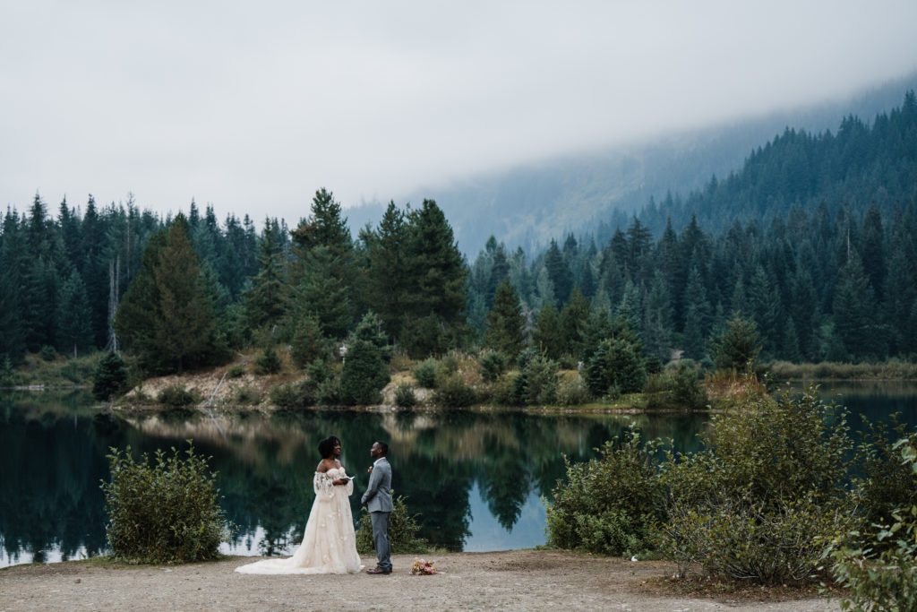 Elopement ceremony at Gold Creek Pond in Washington State