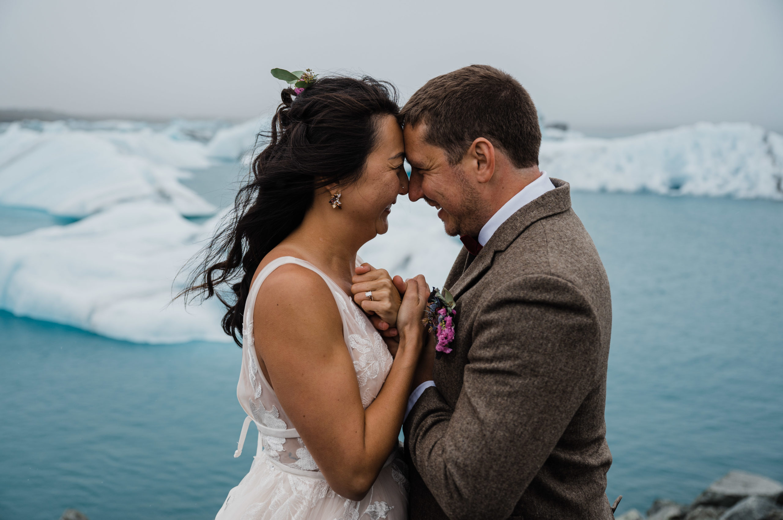 Iceland elopement, glacier elopement, destination elopement photographer, how to elope in Iceland, best places to elope in Iceland, Jokulsarlon Glacier Lagoon