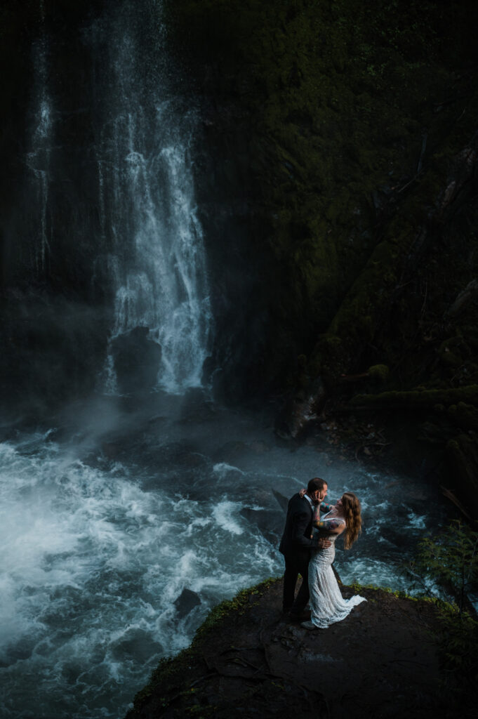 waterfall elopement in Washington State