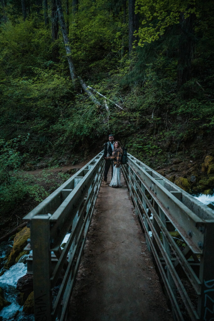 hiking elopement in Washington State