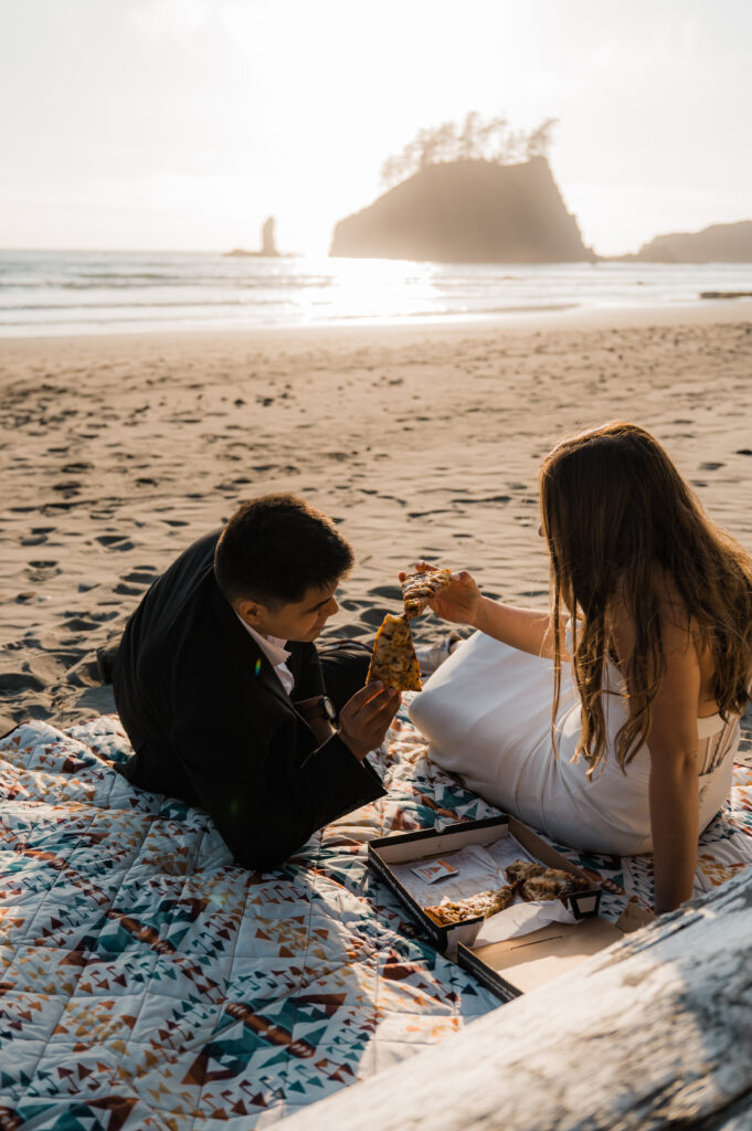 elopement picnic at Second Beach in Olympic National park 