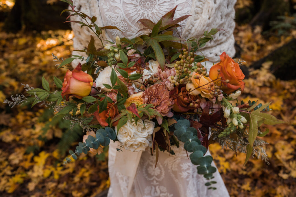 autumn wedding flowers in Olympic National Park