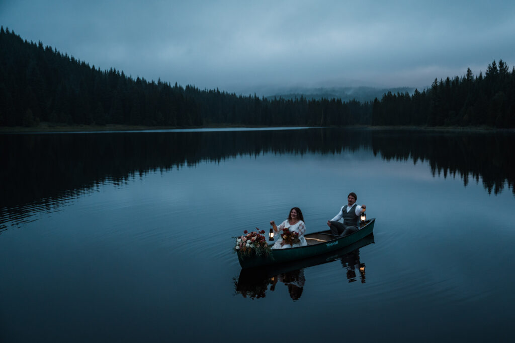 canoe elopement at Trillium Lake near Mount Hood, Oregon
