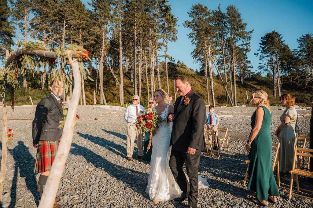 An intimate Olympic National Park wedding ceremony on Ruby Beach