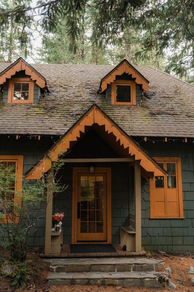 Airbnb's near Mt Hood